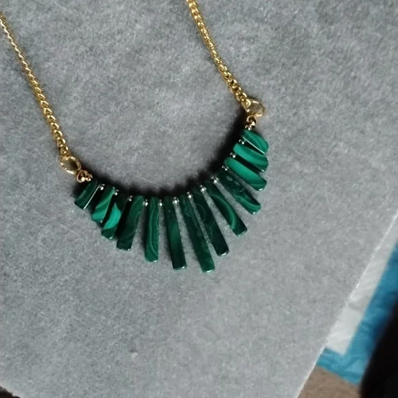 Hand Crafted Genuine A Grade Graduated Malachite Focal With 18kt Gold - Picture 9 of 9